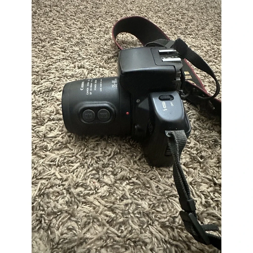 Canon eos 700